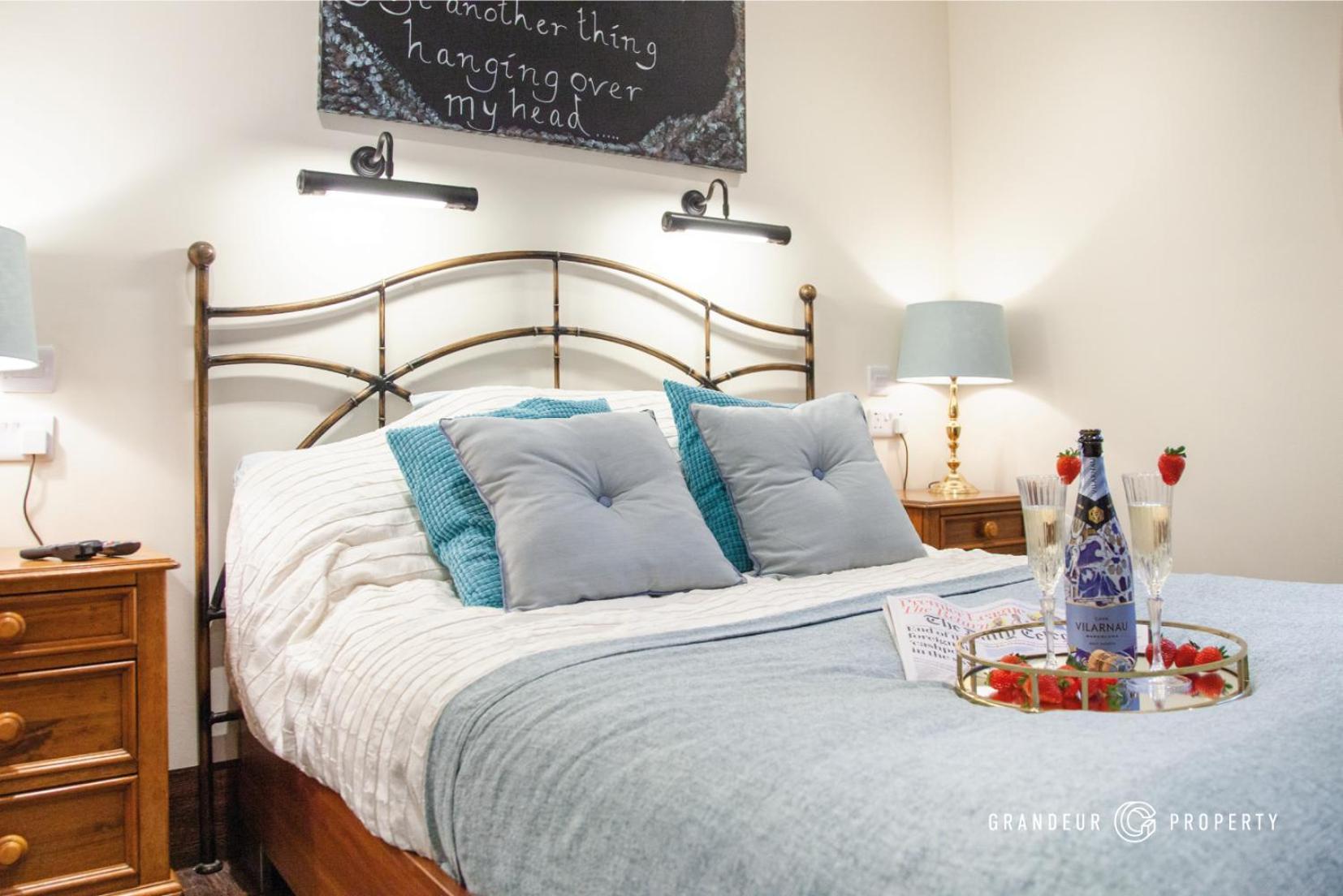The Gardenside Apartment By Grandeur Property Bournemouth Bagian luar foto