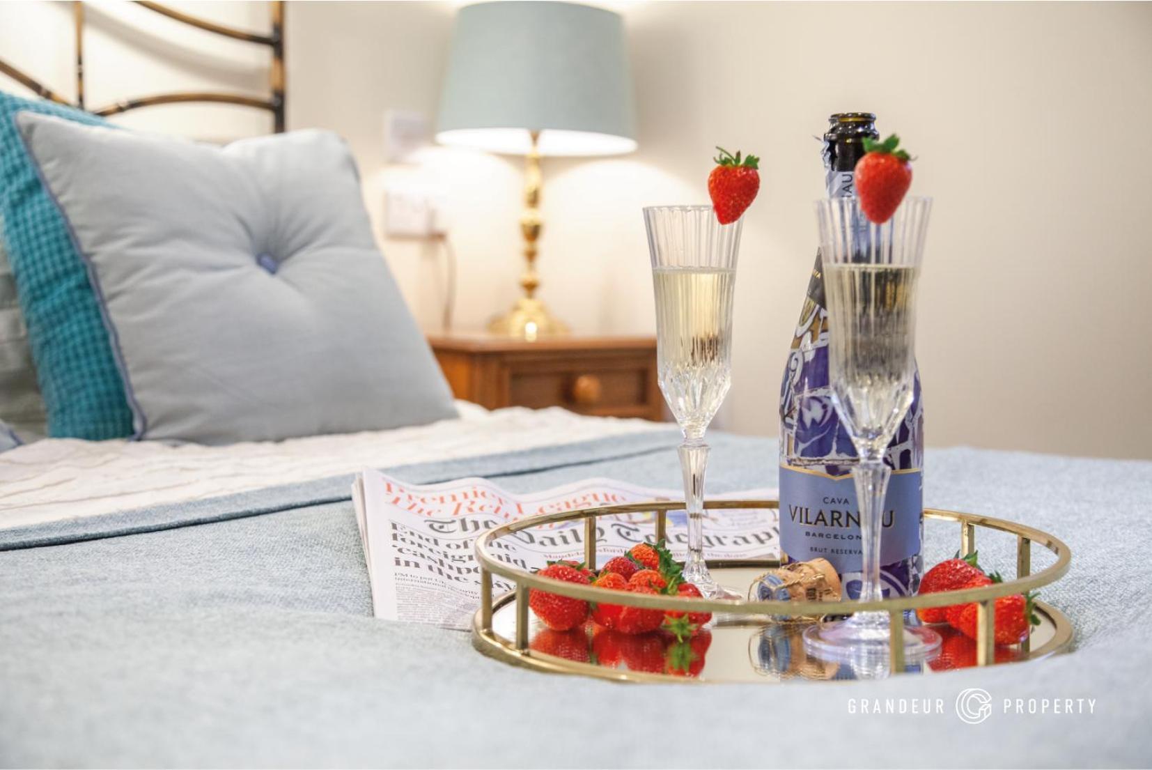 The Gardenside Apartment By Grandeur Property Bournemouth Bagian luar foto